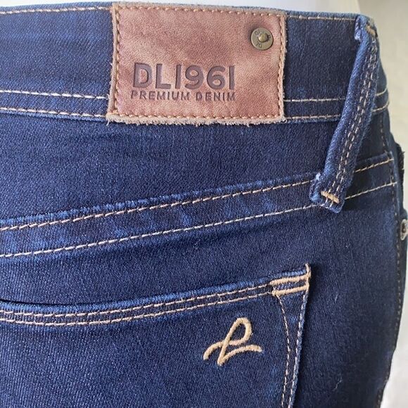DL1961 Kate Slim Straight Leg Dark Denim Jeans - Picture 10 of 16
